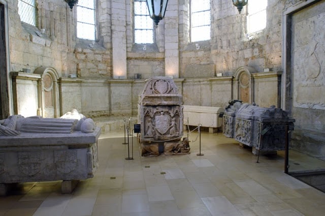 Museu Arqueológico do Carmo Museu Arqueológico do Carmo