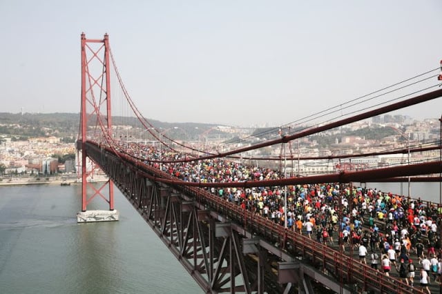 Resultado de imagem para MARATONA LISBOA PONTE SOBRE O TEJO"