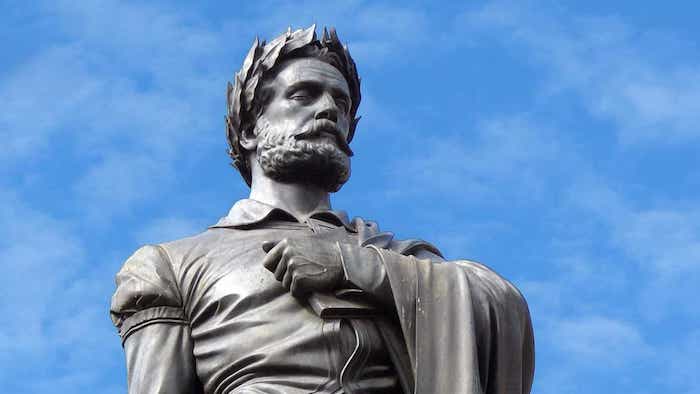 Estátua a Luís de Camões Estátua a Luís de Camões
