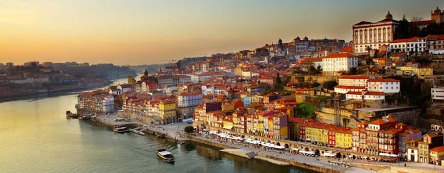 Porto à noite Porto à noite