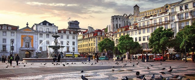 Praça do Rossio na Baixa Praça do Rossio na Baixa