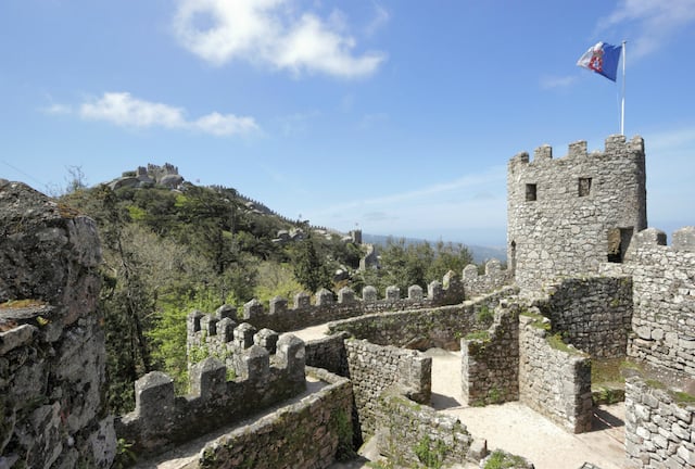 Castelo dos Mouros em Sintra Castelo dos Mouros em Sintra