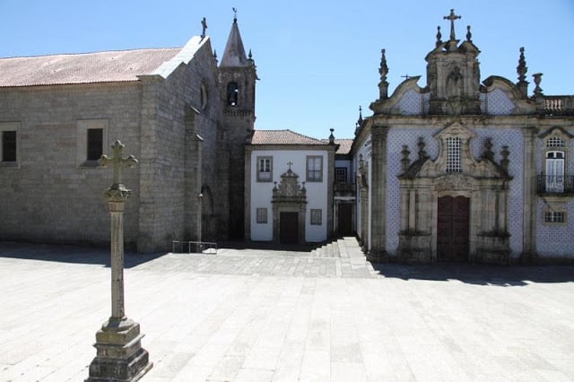 Igreja e Convento de São Francisco em Guimarães Igreja e Convento de São Francisco em Guimarães