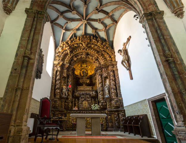 Interior da Sé Velha de Bragança Interior da Sé Velha de Bragança
