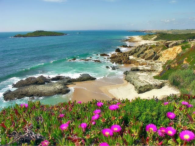 Praia da Ilha do Pessegueiro - Alentejo Praia da Ilha do Pessegueiro - Alentejo