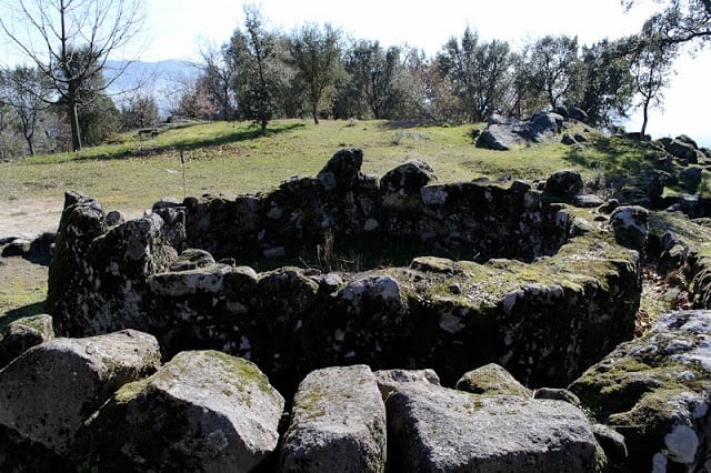 Formações do sítio arqueológico de Guimarães Formações do sítio arqueológico de Guimarães