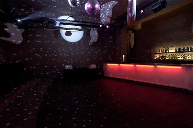 Balada Auditório Club - parte da pista e bar Balada Auditório Club - parte da pista e bar