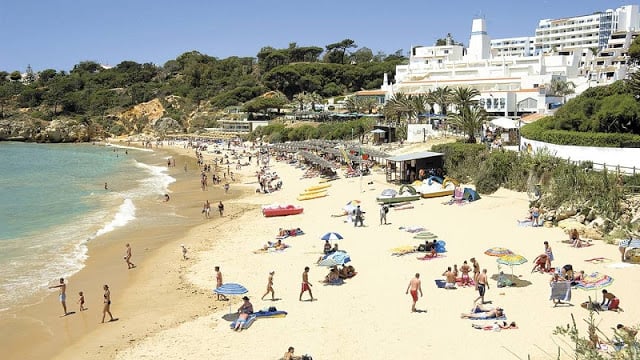 Praia da Oura em Albufeira Praia da Oura em Albufeira