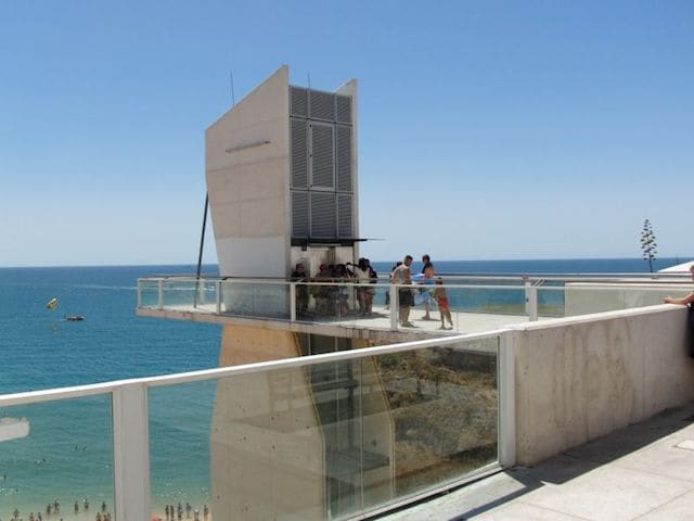 Elevador para a Praia do Túnel Elevador para a Praia do Túnel