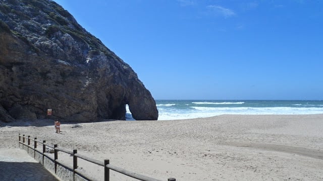 Sobre a Praia da Adraga em Sintra Sobre a Praia da Adraga em Sintra