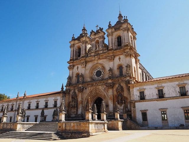 Mosteiro de Alcobaça Mosteiro de Alcobaça