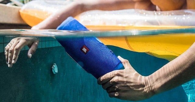 Caixa de Som JBL à prova d'água Caixa de Som JBL à prova d'água