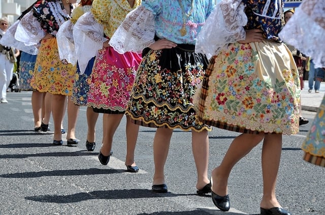 Mulheres Nazarenas com as sete saias Mulheres Nazarenas com as sete saias